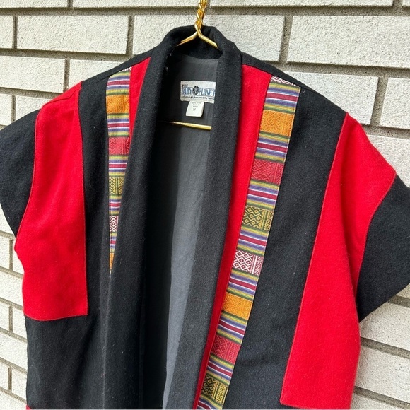 Vintage The Daily Planet Wool Vest Jacket Black Red Nepal Sz M Boho Ethnic Trim - Picture 2 of 9